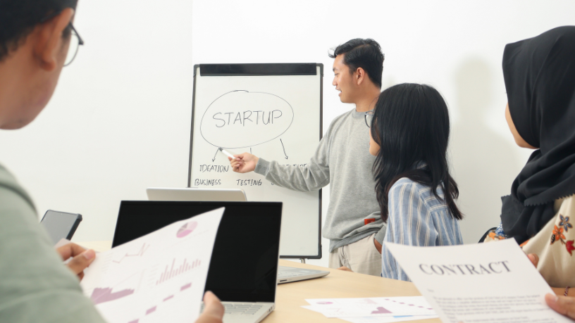 Carlos Eduardo Rosalba Padilha mostra por que investidores devem analisar valuation de startups e empresas tradicionais de forma distinta.